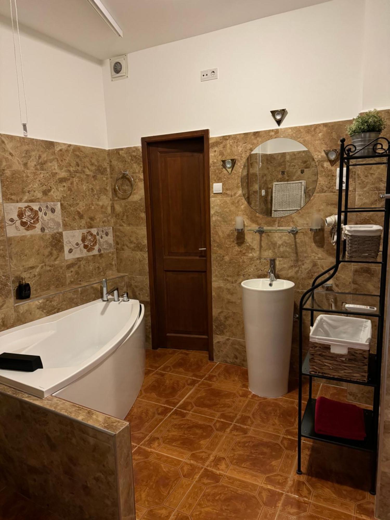 Romantic Centrum Apartman Budapest Bagian luar foto