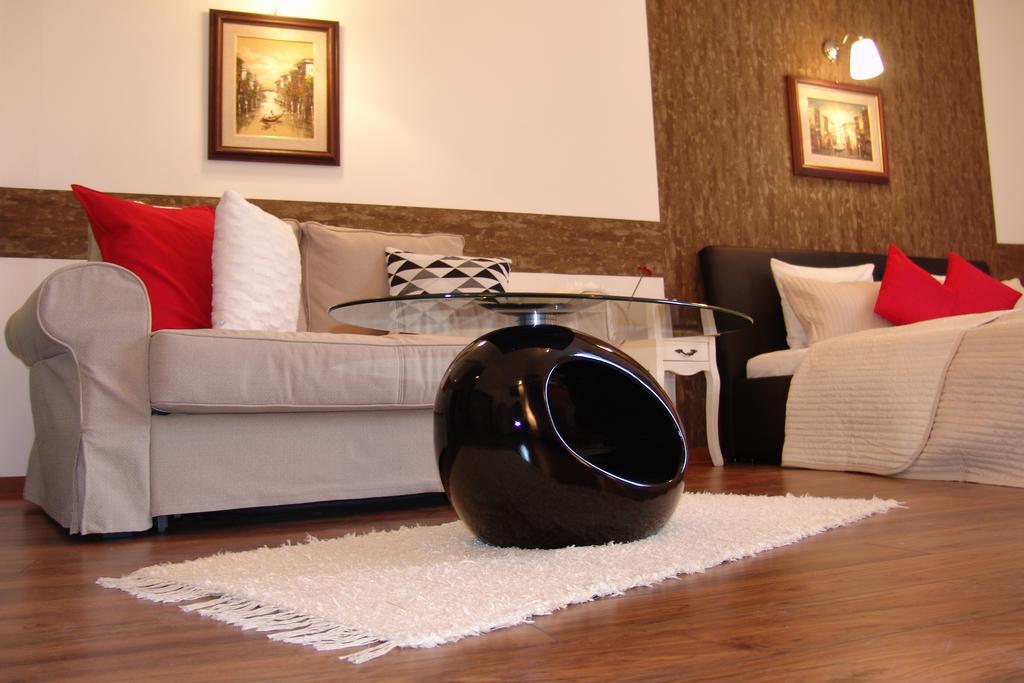 Romantic Centrum Apartman Budapest Bagian luar foto